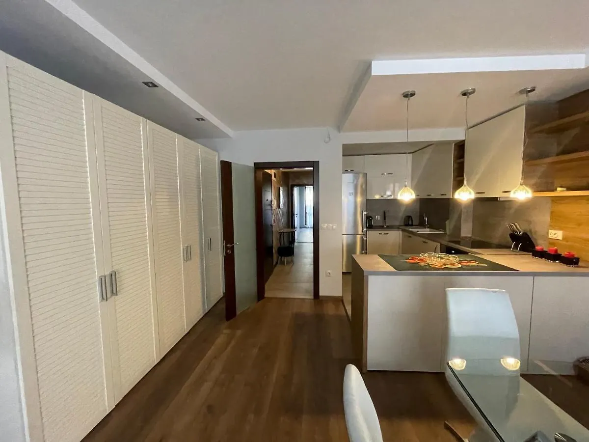 Luxury Apartments In Top City Center Varna 1